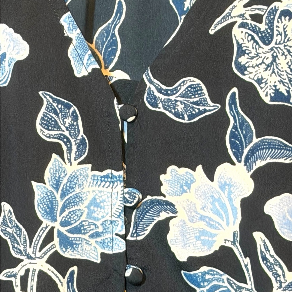 Joie Navy Blue and Light Blue Floral Print Long sleeves Blouse Size S - Picture 5 of 12